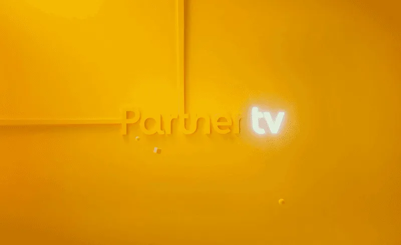 Partner TV — Brand